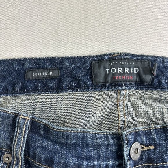 Torrid Premium‎ Distressed Plaid Patch Boyfriend Jeans 20R Blue Casual - Picture 6 of 9